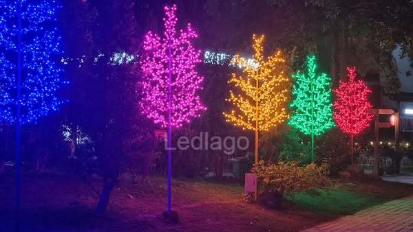 Cây led trang trí
